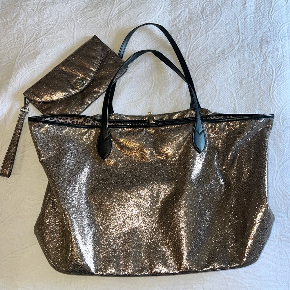 Sorial New York Tote and matching Wristlet